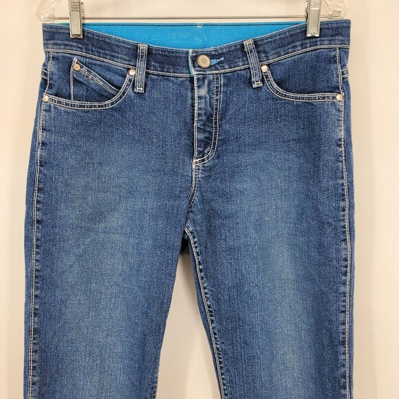 Wrangler Women's Medium Wash Boot Cut Casual Everyday Denim Jeans 9/10 x 32 - Picture 6 of 7